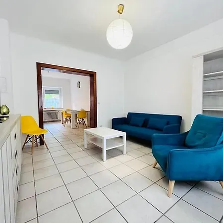 Near Belval Apartamento