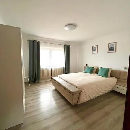 Near Belval Apartamento *